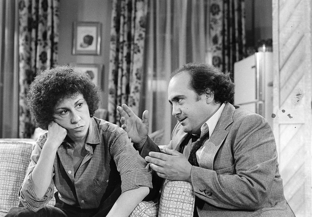 Rhea Perlman as Zena Sherman and Danny Devito as Louie De Palma on the sitcom "TAXI" in an episode titled "Louie's Rival" which aired on November 19, 1980. Photo: Getty Images
