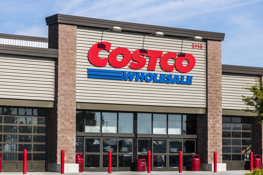 The front of a Costco Wholesale Store | Photo: Shutterstock