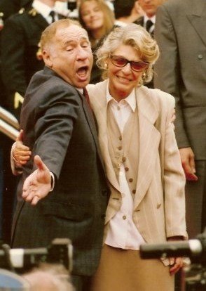 Mel Brooks and Anne Bancroft at the Cannes film festival. | Source: Wikimedia Commons