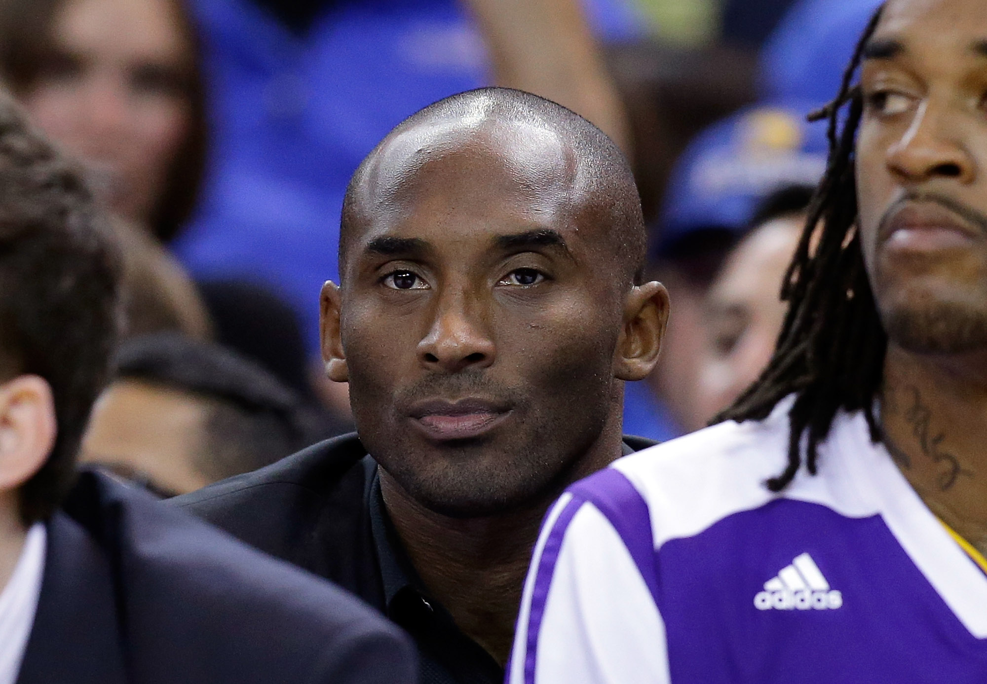 Kobe Bryant during a game between the Los Angeles Lakers and the Golden State Warriors at ORACLE Arena in Oakland, California, on October 30, 2013. | Source: Getty Images