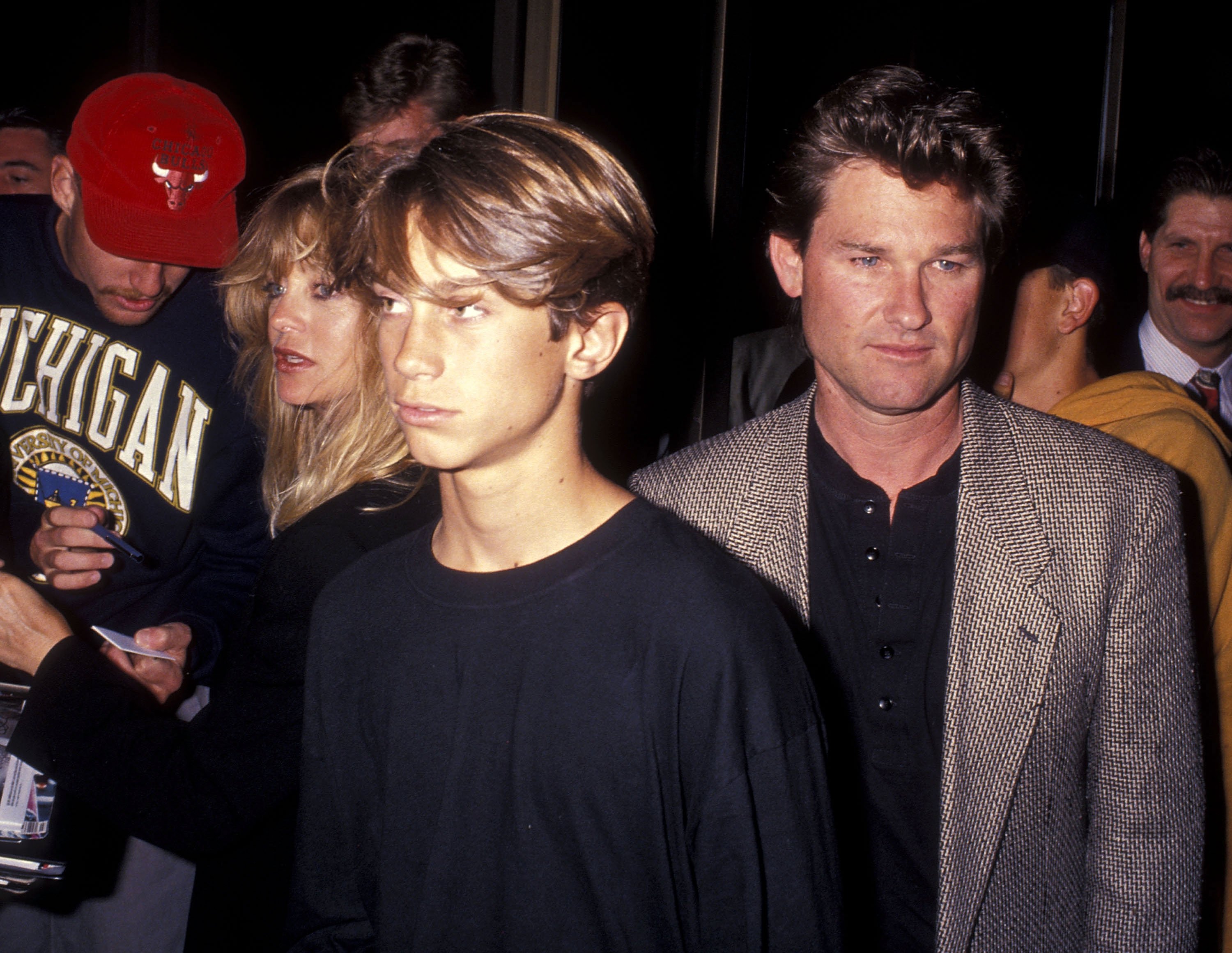 Goldie Hawn, Oliver Hudson, and Kurt Russell. May 22, 1991 | Source: Getty Images 