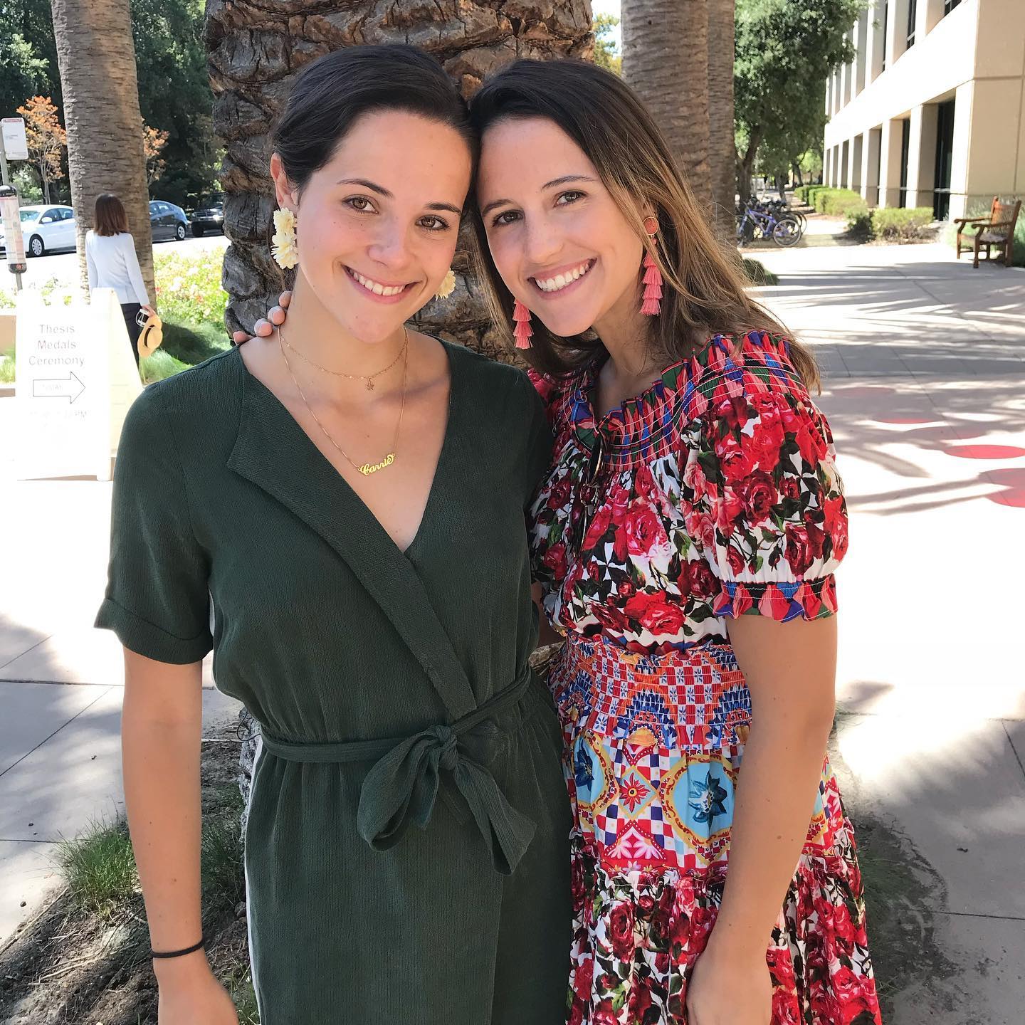 Ellie and Carrie grew into accomplished women with careers behind the camera, while preserving the close bond shaped by their shared childhood. Together, they also co-host the podcast "All Each Other Has," where they reflect on family, fame, and growing up in the public eye. | Source: Instagram/katiecouric