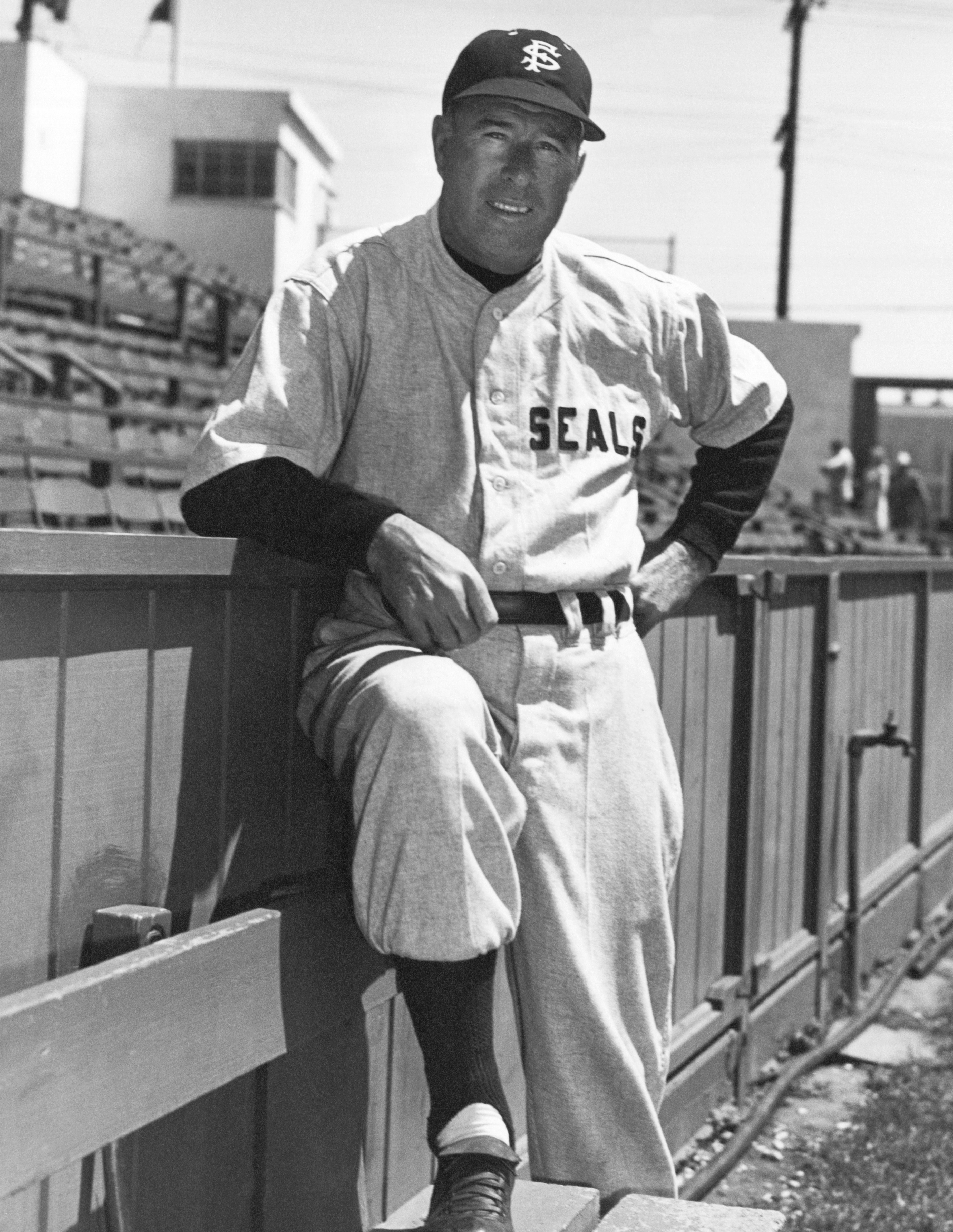 Former major league baseball player and manager of the San Francisco Seals baseball team in the Pacific Coast League, Lefty O'Doul, San Francisco, California, circa 1948 | Photo: Getty Images