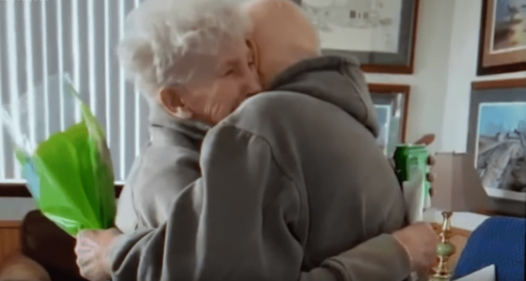 Beverley and Jerry Lindell giving each other a sweet embrace, as shown in the video posted to YouTube on April 1, 2020. | Photo: YouTube/KARE 11