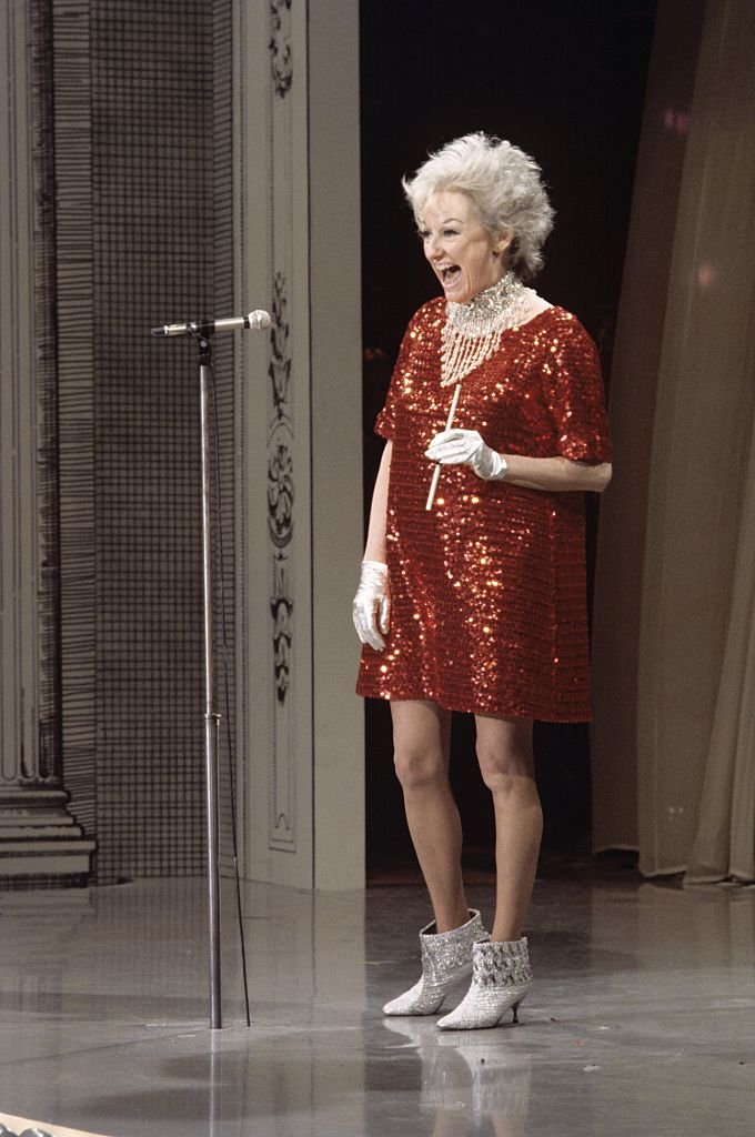 Comedienne and actress Phyllis Diller performs on the Colgate Comedy Hour on May 11, 1967 | Photo: Getty Images