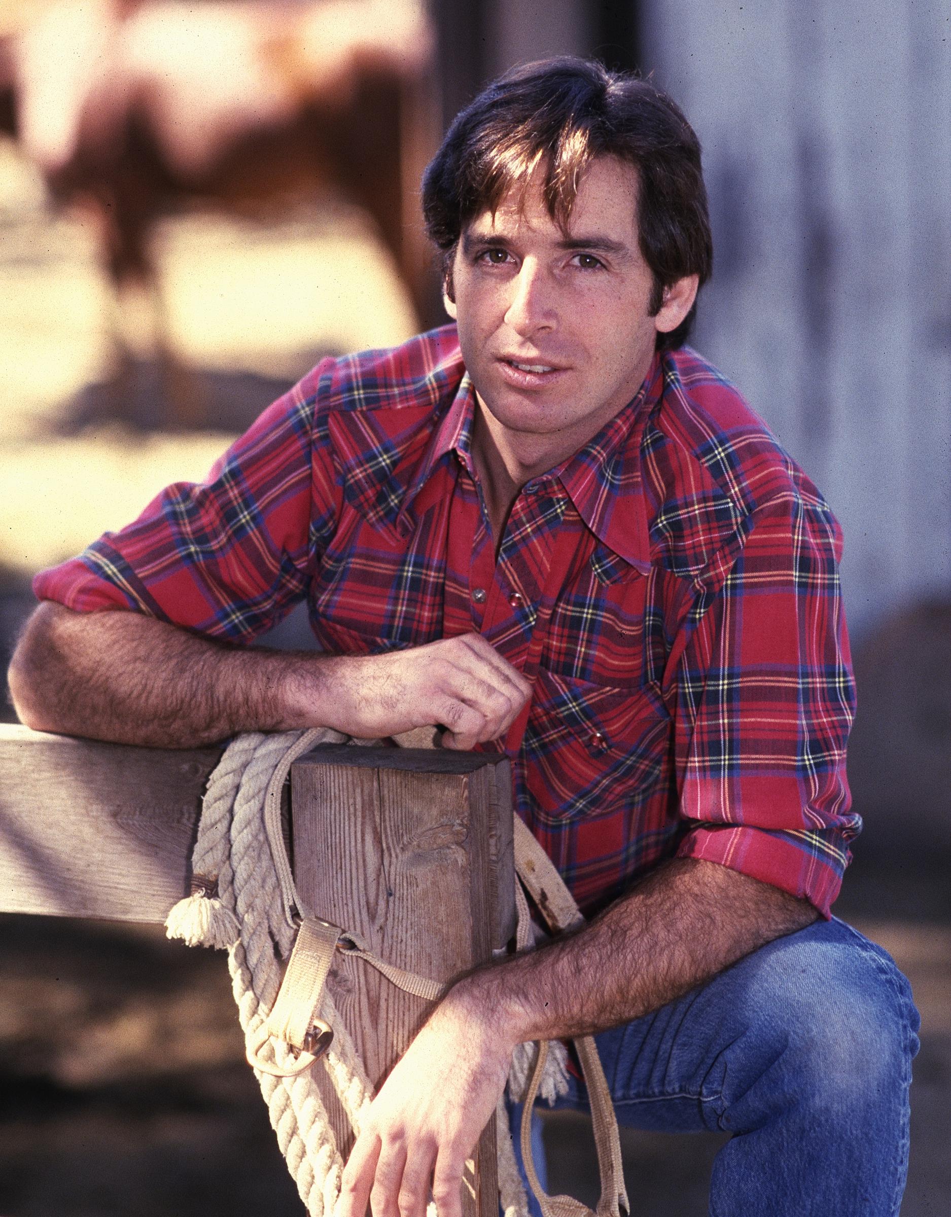 Robert Carradine at home, circa June 1, 1986 in Los Angeles, California | Source: Getty Images