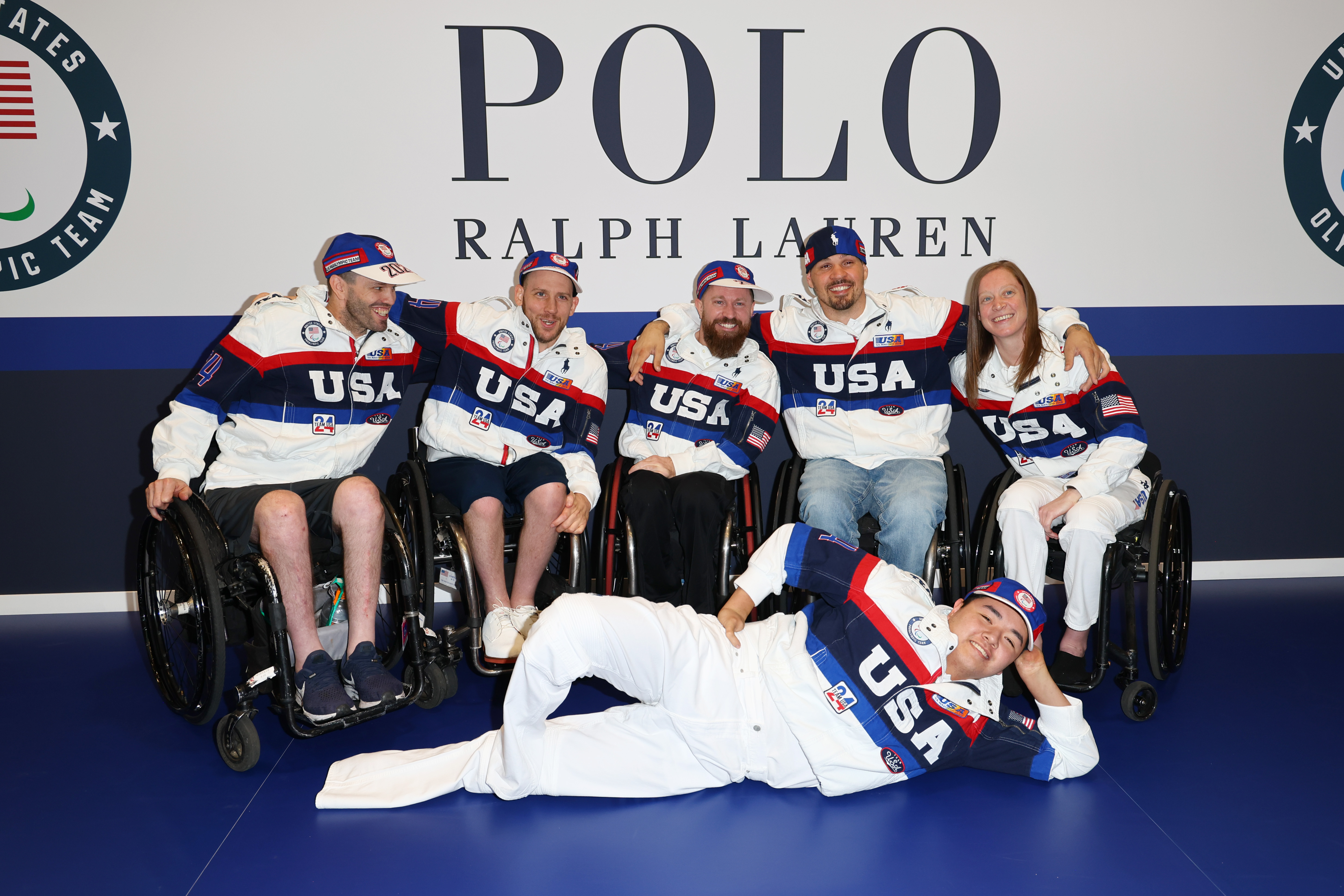 Team USA Paralympians Josh Wheeler, Joshua O'Neill, Lee Fredette, Mason Symons, Zion Redington and Sarah Adam pose for a photo in Paris, France on August 22, 2024 | Source: Getty Images