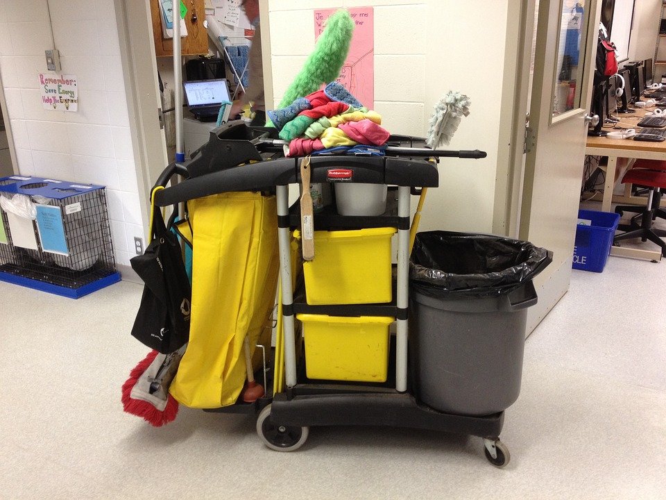 A janitor's cart | Source: Pixabay