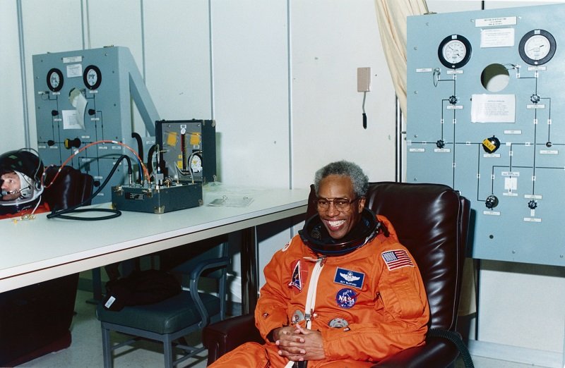 Guion Bluford Jr. at the Kennedy Space Center in Florida on April 28, 1991 | Photo: Getty Images
