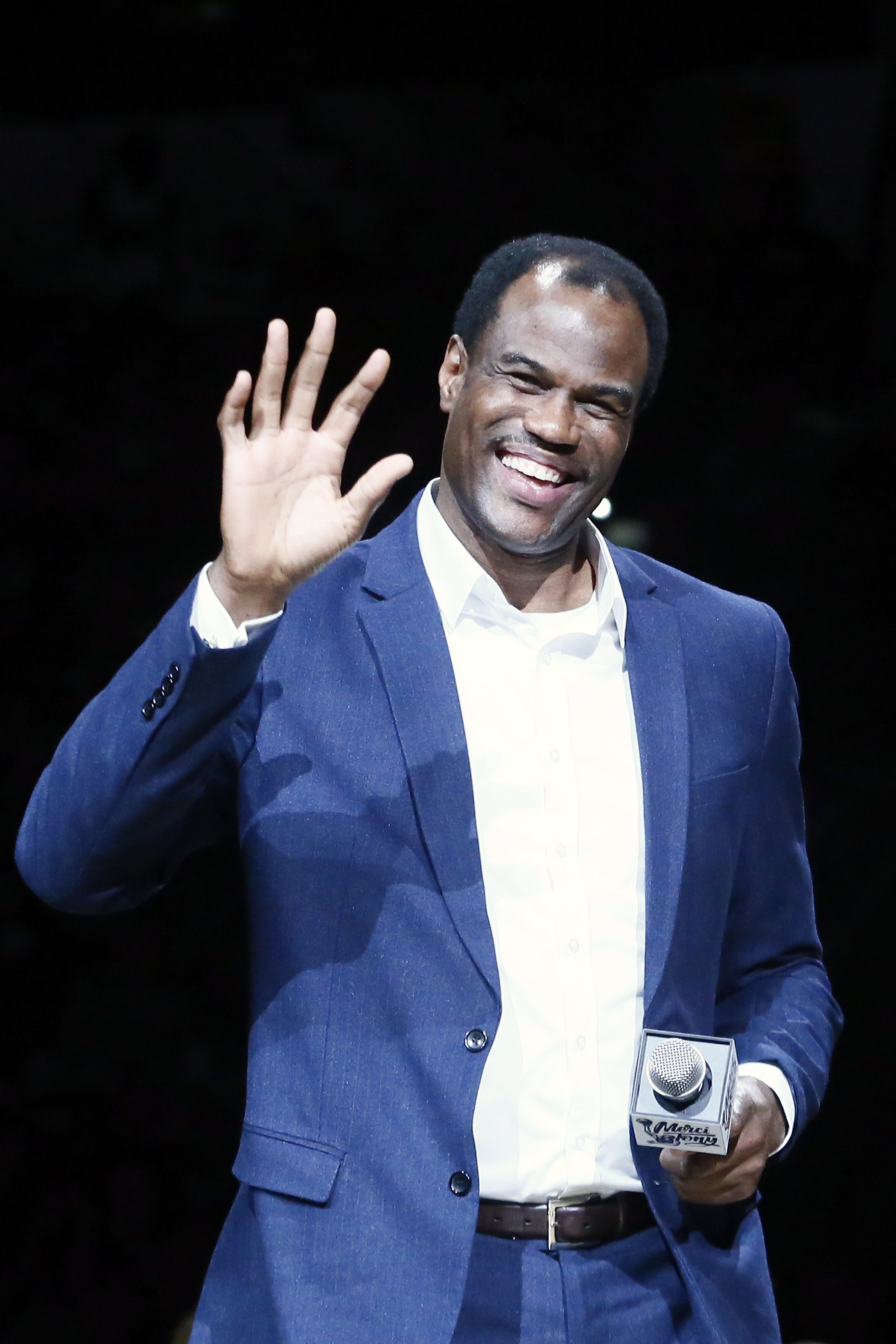 David Robinson, speaks during the Tony Parker jersey retirement ceremony prior to a game between the Memphis Grizzlies and the San Antonio Spurs on November 11, 2019 | Photo: Getty Images