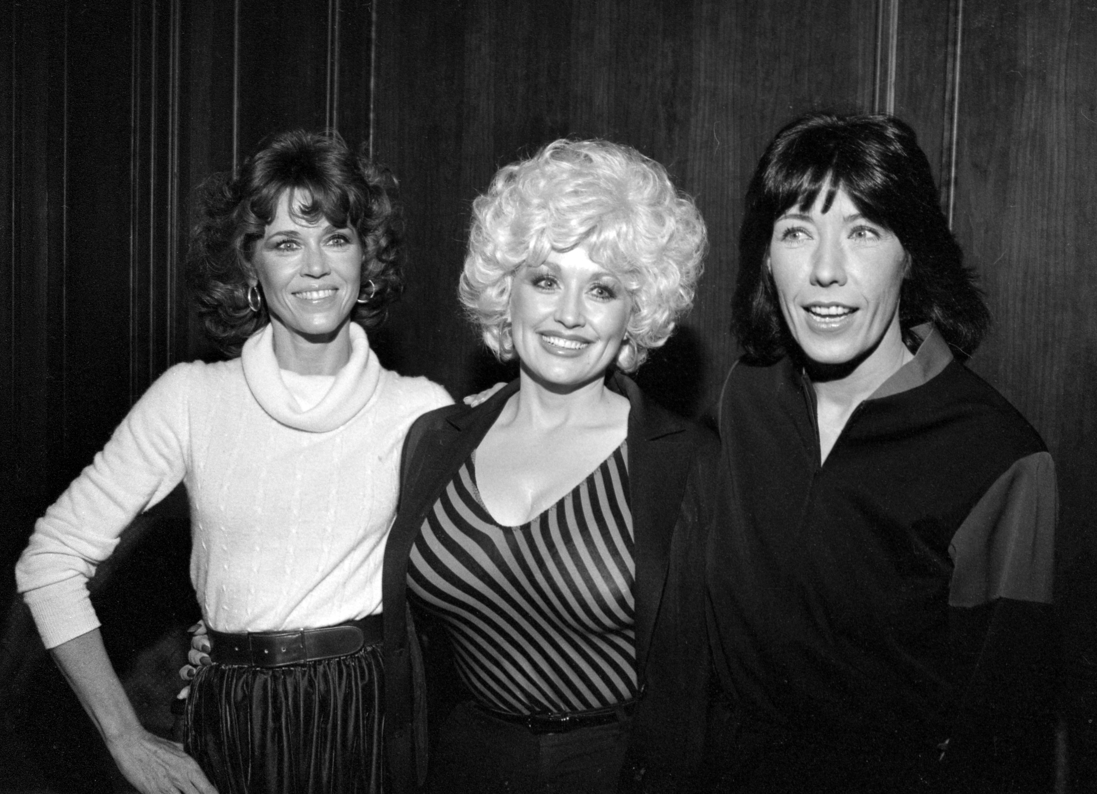 Jane Fonda with Dolly Parton and Lily Tomlin, circa 1980. | Source: Getty Images