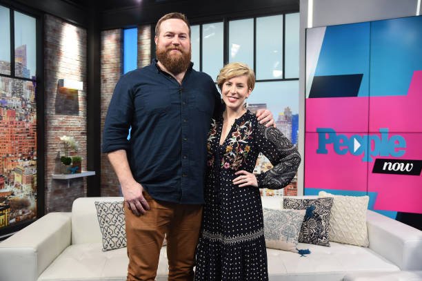 Ben and Erin Napier on the set of People Now in January 2020, In New York City | Source: Garry Gershoff/Getty Images