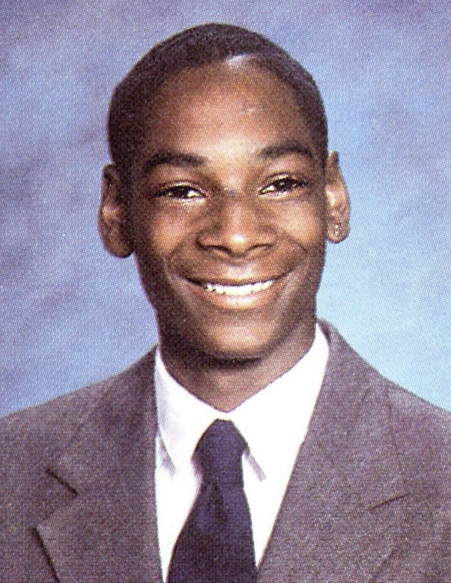 Snoop Dogg's yearbook photo from a post dated November 11, 2019. | Source: Instagram/snoopdogg