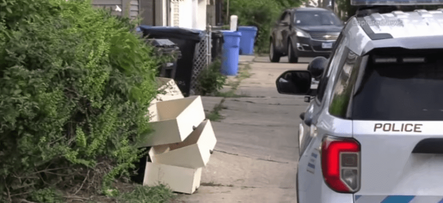 A screenshot of the area a baby was found abandoned in Chicago | Photo: Youtube/WGN News