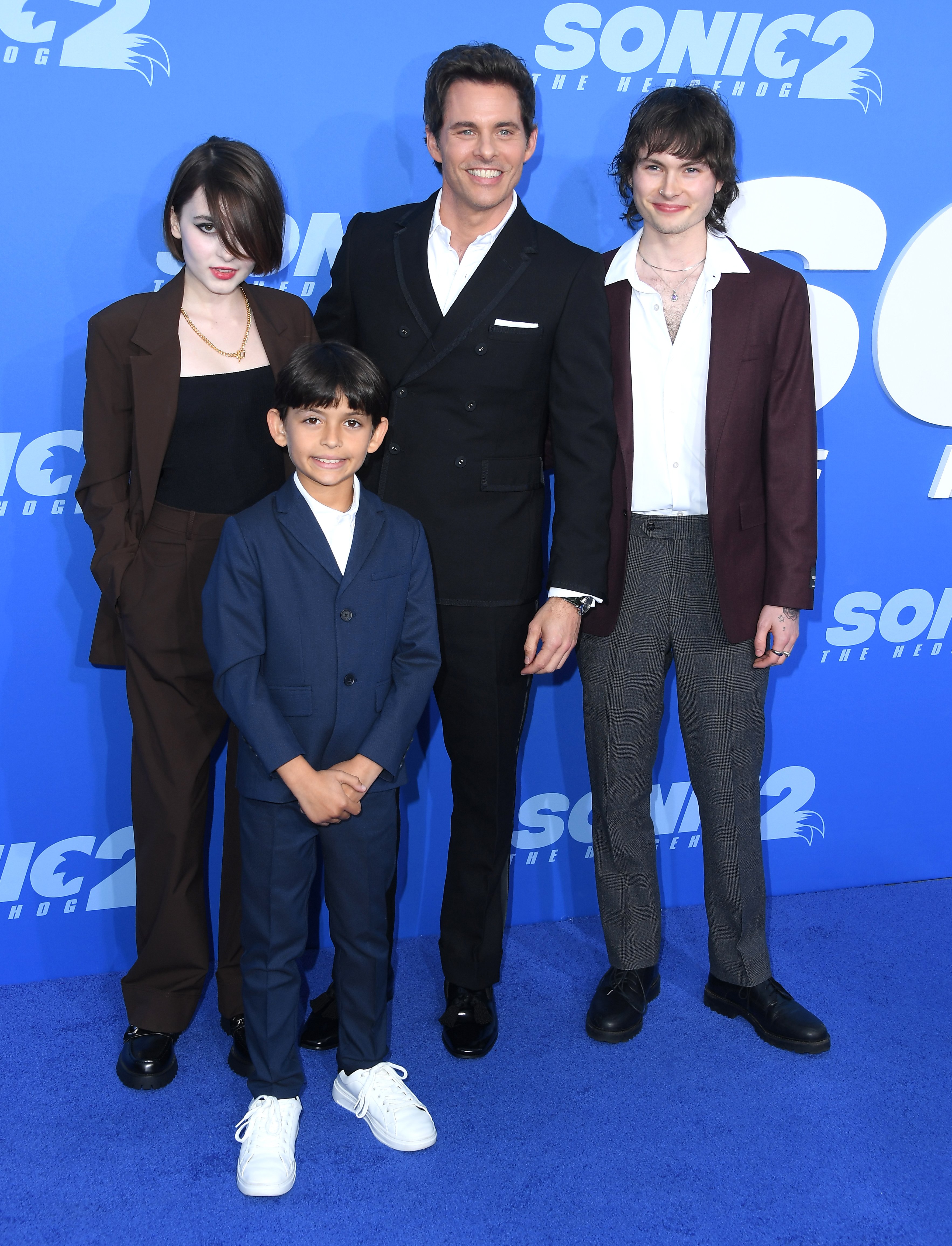 James Marsden and his kids at Regency Village Theatre on April 05, 2022, in Los Angeles, California. | Source: Getty Images