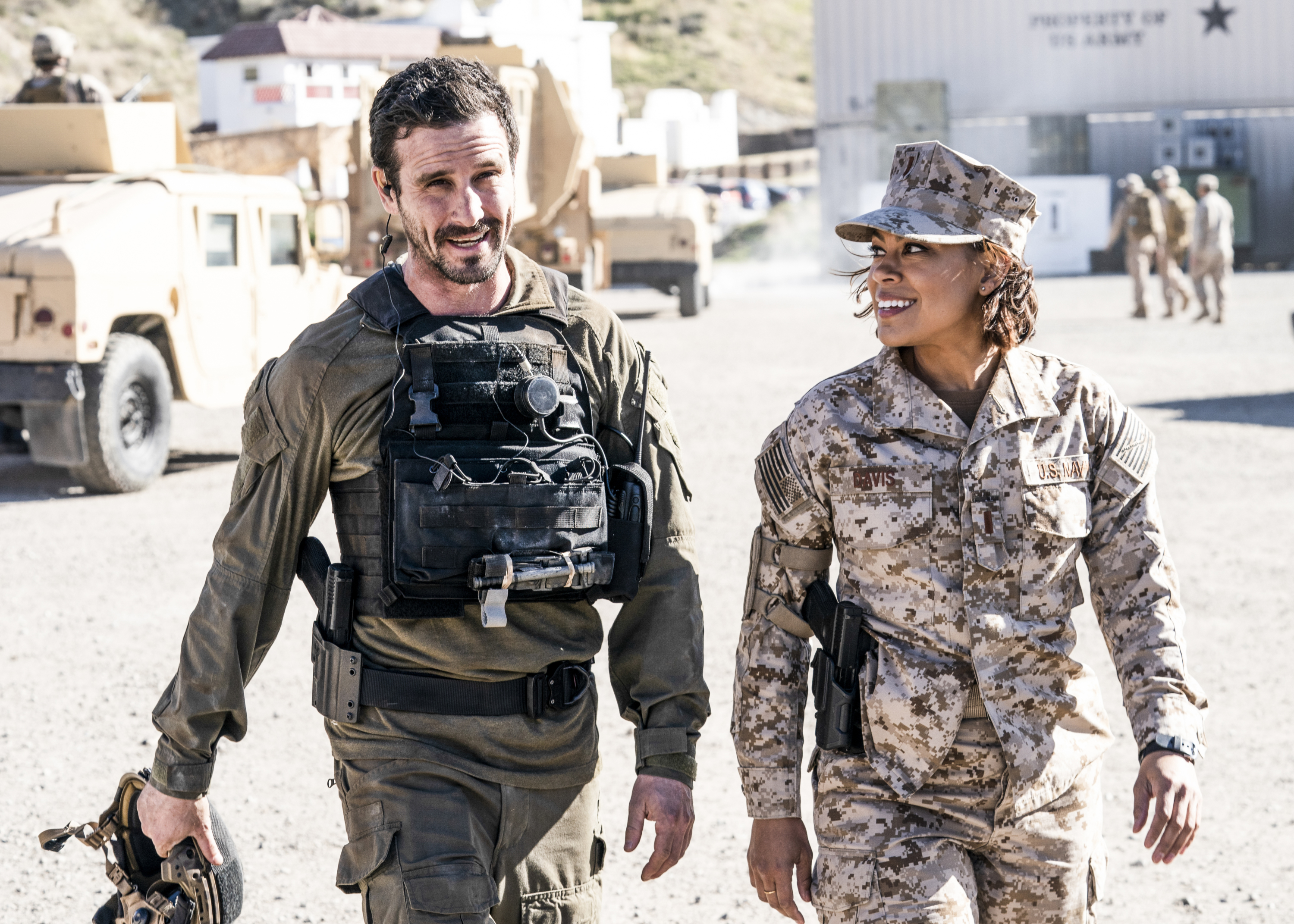 James Ransone as Reiss Julian and Toni Trucks as Lisa Davis in "SEAL Team" in 2020 | Source: Getty Images
