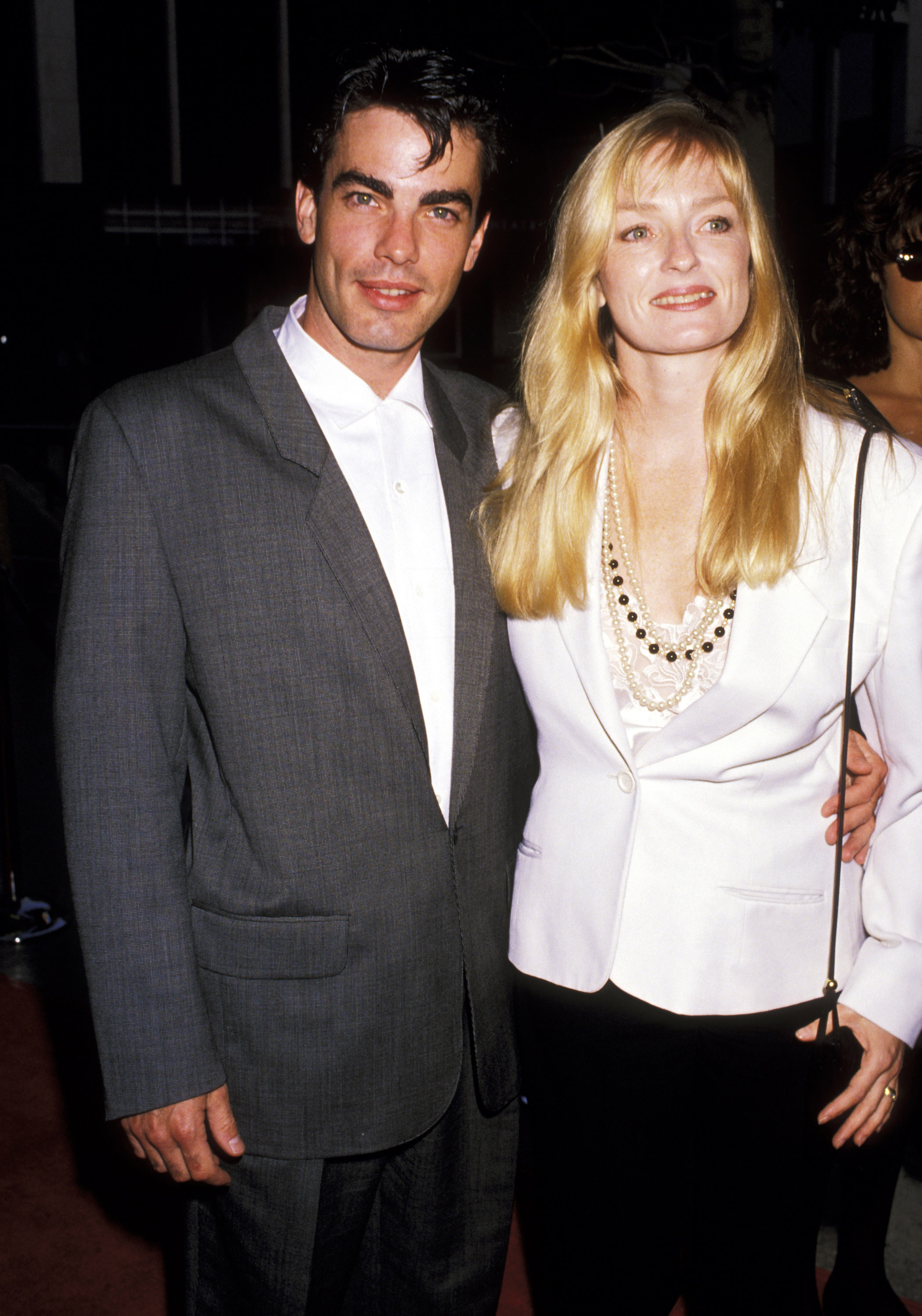 Peter Gallagher and Paula Harwood at the Los Angeles premiere for "Sex, Lies, & Videotape," 1989 | Source: Getty Images