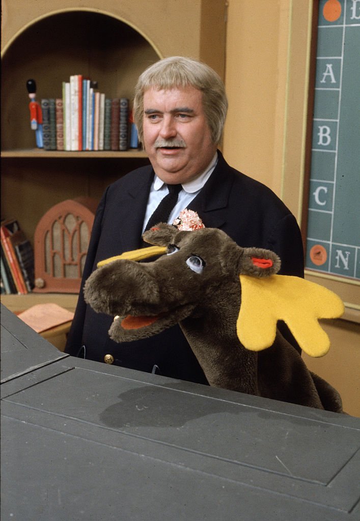 Photo of Bob Keeshan as Captain Kangaroo with Mister Moose. Image dated 1969. | Photo: Getty Images