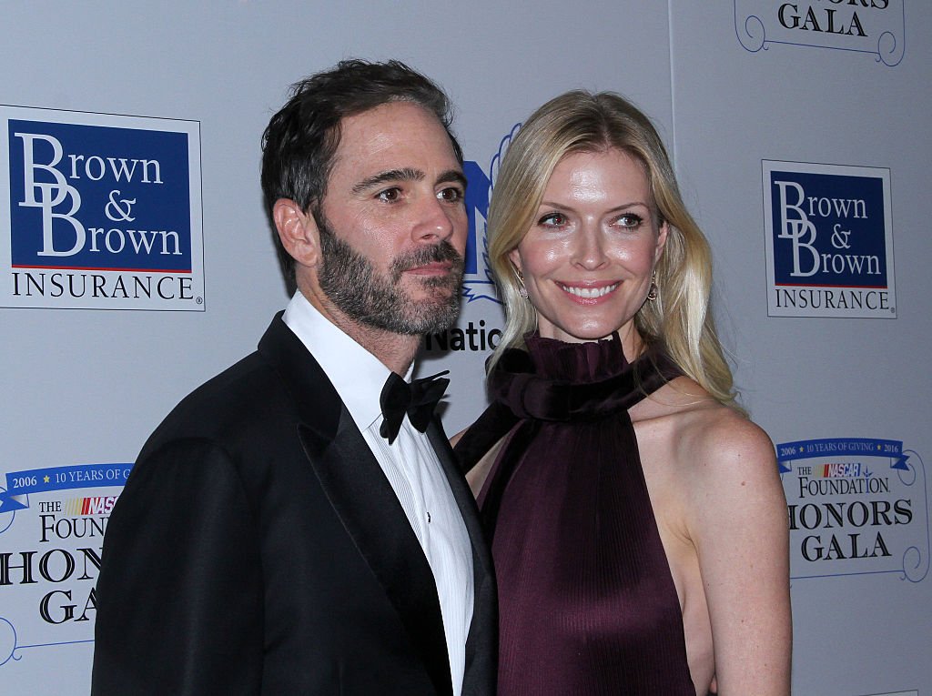 Jimmie Johnson and Chandra Janway attend the 2016 NASCAR Foundation Honors Gala at Marriot Marquis on September 27, 2016. | Photo:Getty Images