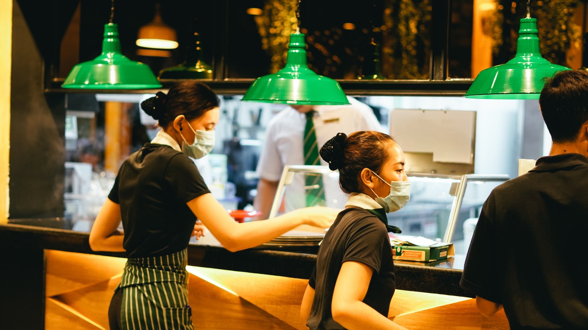 OP's daughter worked as a part-time waitress | Source: Unsplash