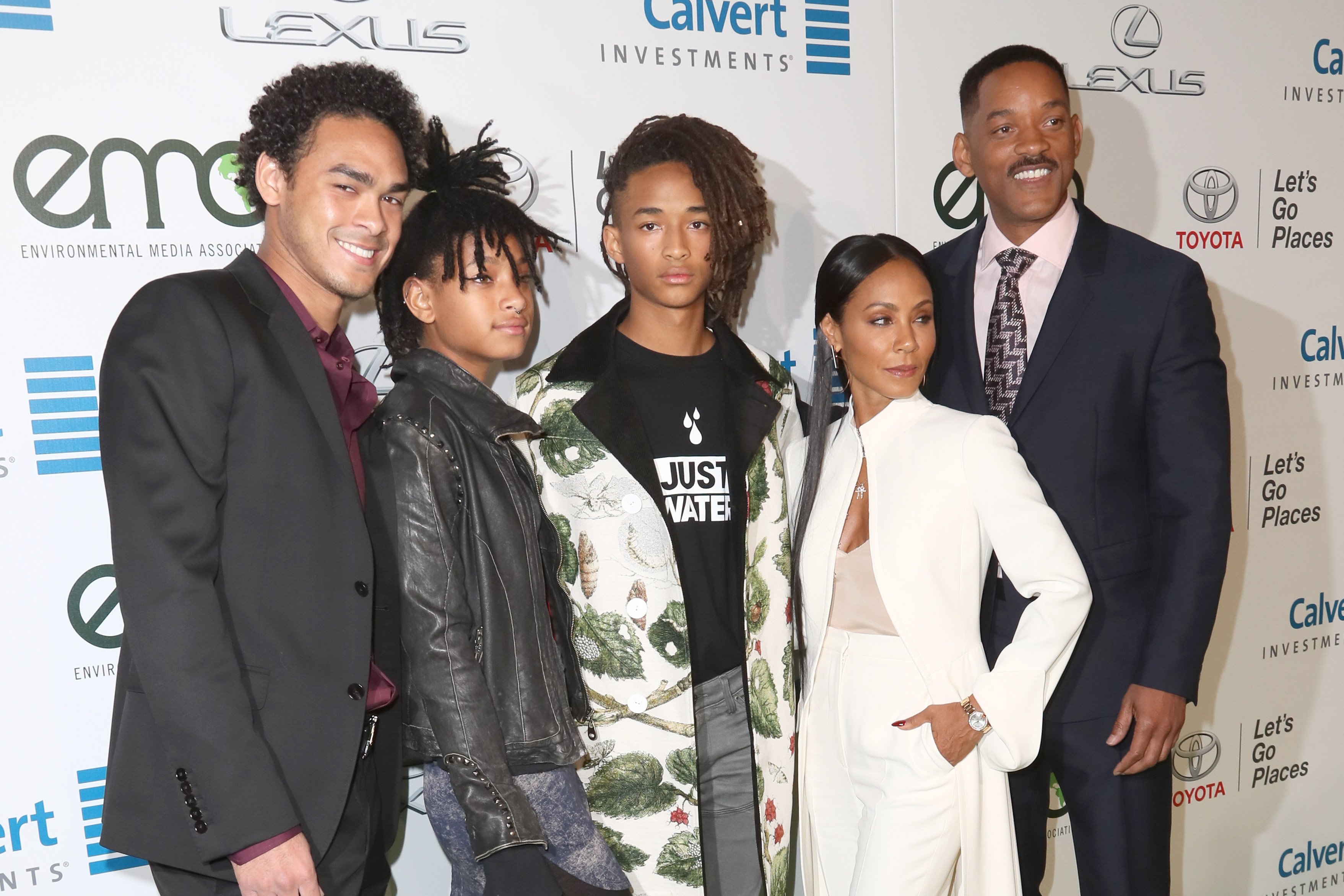 (L-R) Trey, Willow, Jaden, Jada & Will Smith at the 26th Annual EMA Awards on Oct. 22, 2016 in California | Photo: Getty Images
