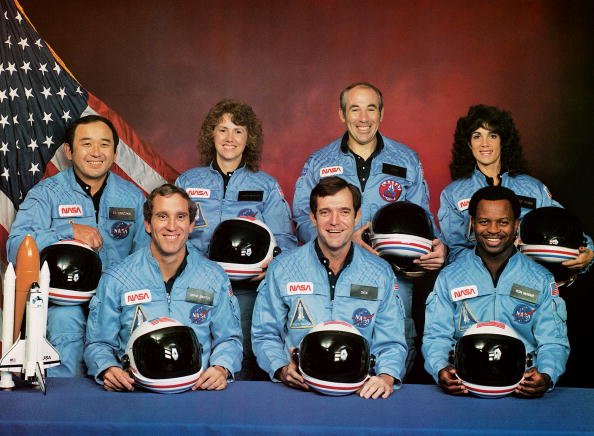 Christa McAuliffe with her fellow crew members in the 1986 space shuttle challenger disaster, circa 1985. | Photo: Getty Images