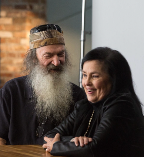 Phil and Robertson pictured smiling, dated April 2022 | Source: instagram/officialmisskayrobertson