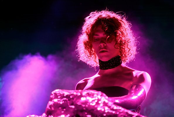 SOPHIE, le 19 avril 2019 à Indio, en Californie. | Photo : Getty Images