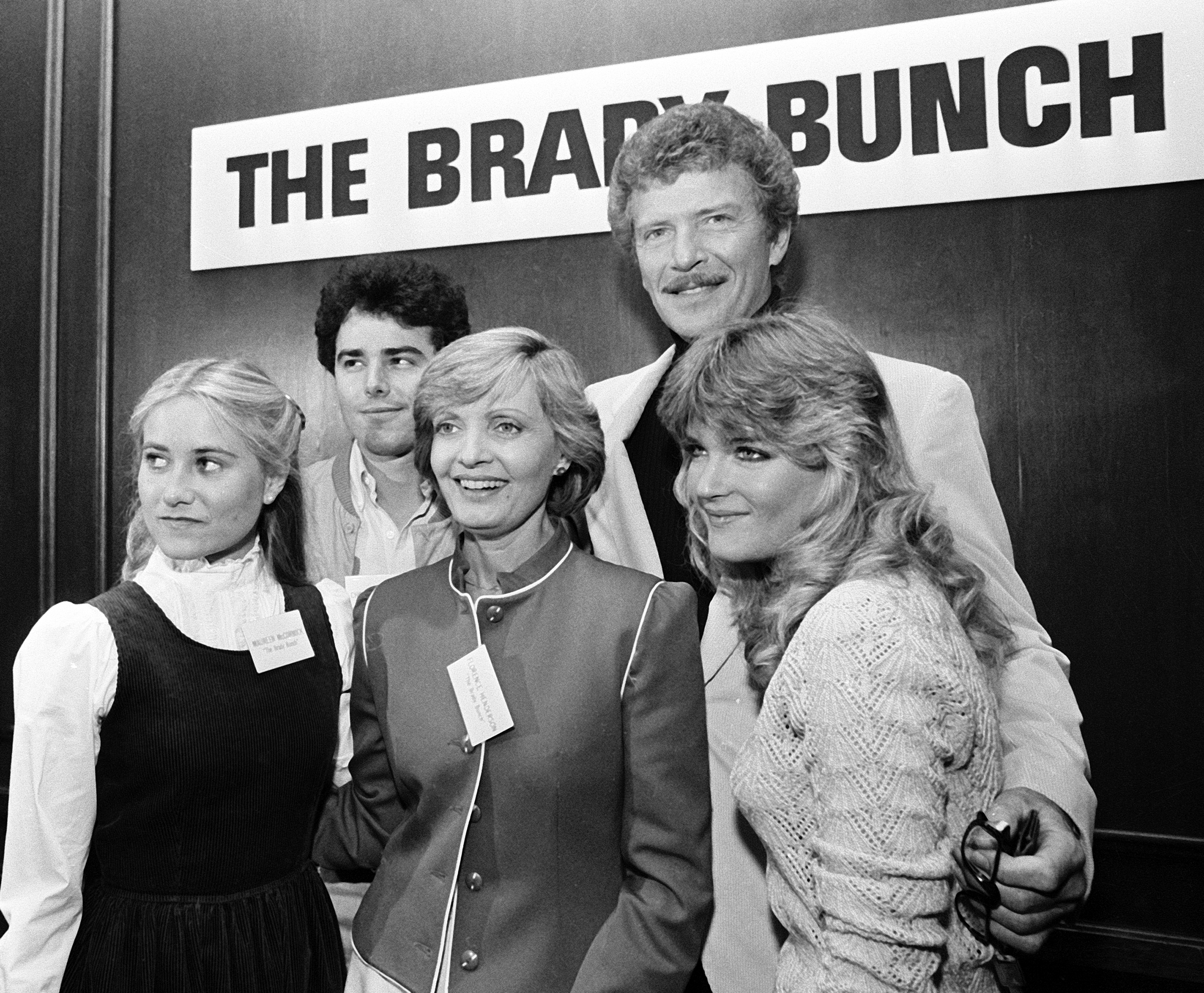 Maureen McCormick, Christopher Knight, Florence Henderson, Robert Reed and Eve Plumb joined other television stars from 1960's and 1970's during luncheon gathering at Century Plaza Hotel, April 13, 1983 in Los Angeles, California | Source: Getty Images