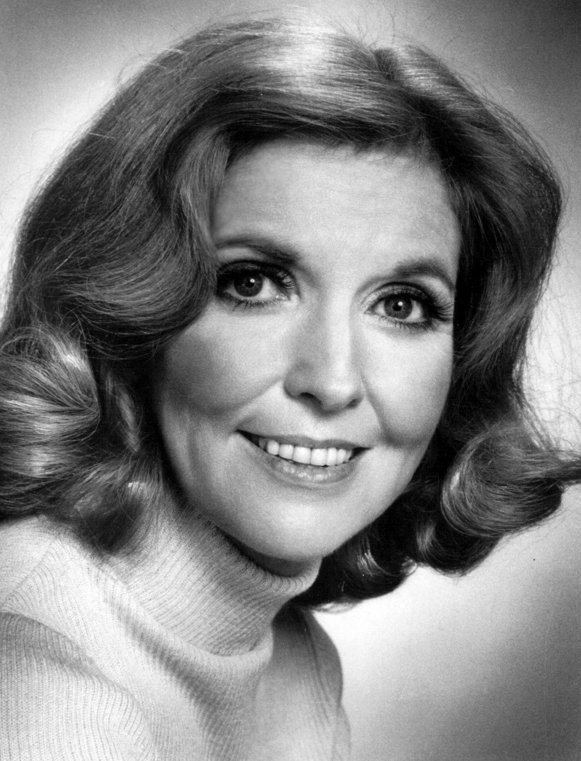 Anne Meara from her very short-lived television show "Kate McShane." | Source: Wikimedia Commons