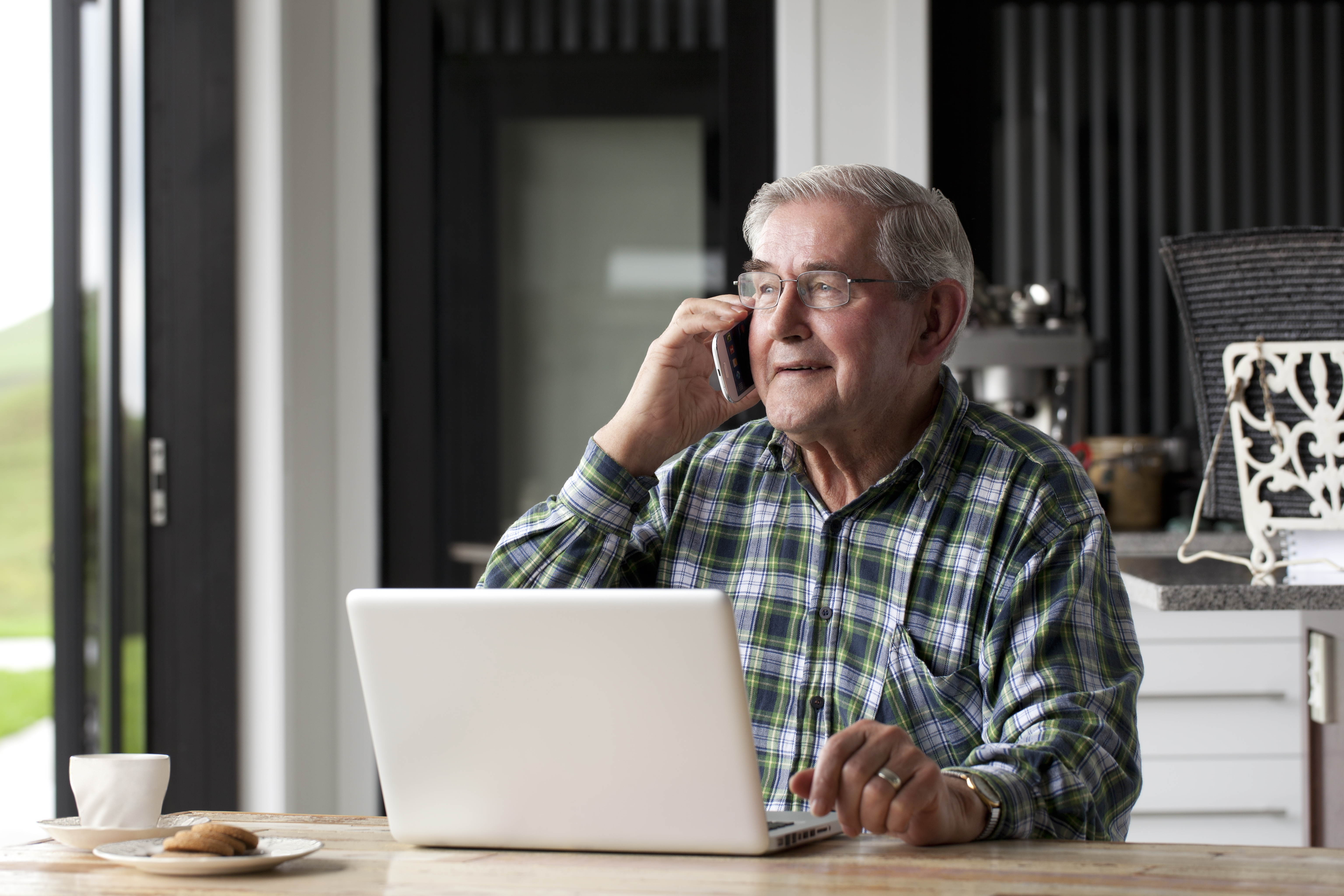 Senior male with Technology | Source: Getty Images