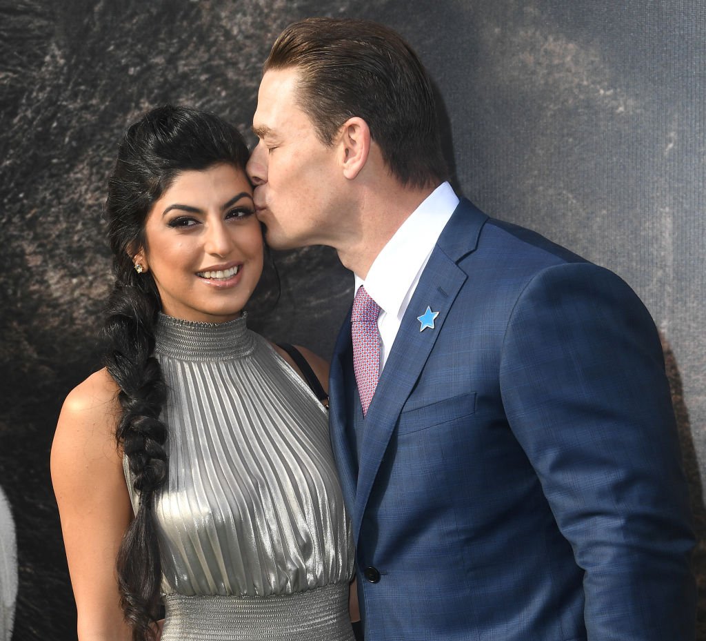 Shay Shariatzadeh und John Cena kommen zur Premiere von "Dolittle" von Universal Pictures im Regency Village Theatre. (Foto von Steve Granitz / WireImage) | Quelle: Getty Images