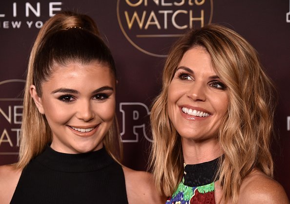  Olivia Jade and Lori Loughlin attend People's "Ones To Watch" at NeueHouse Hollywood on October 4, 2017, in Los Angeles, California. | Source: Getty Images
