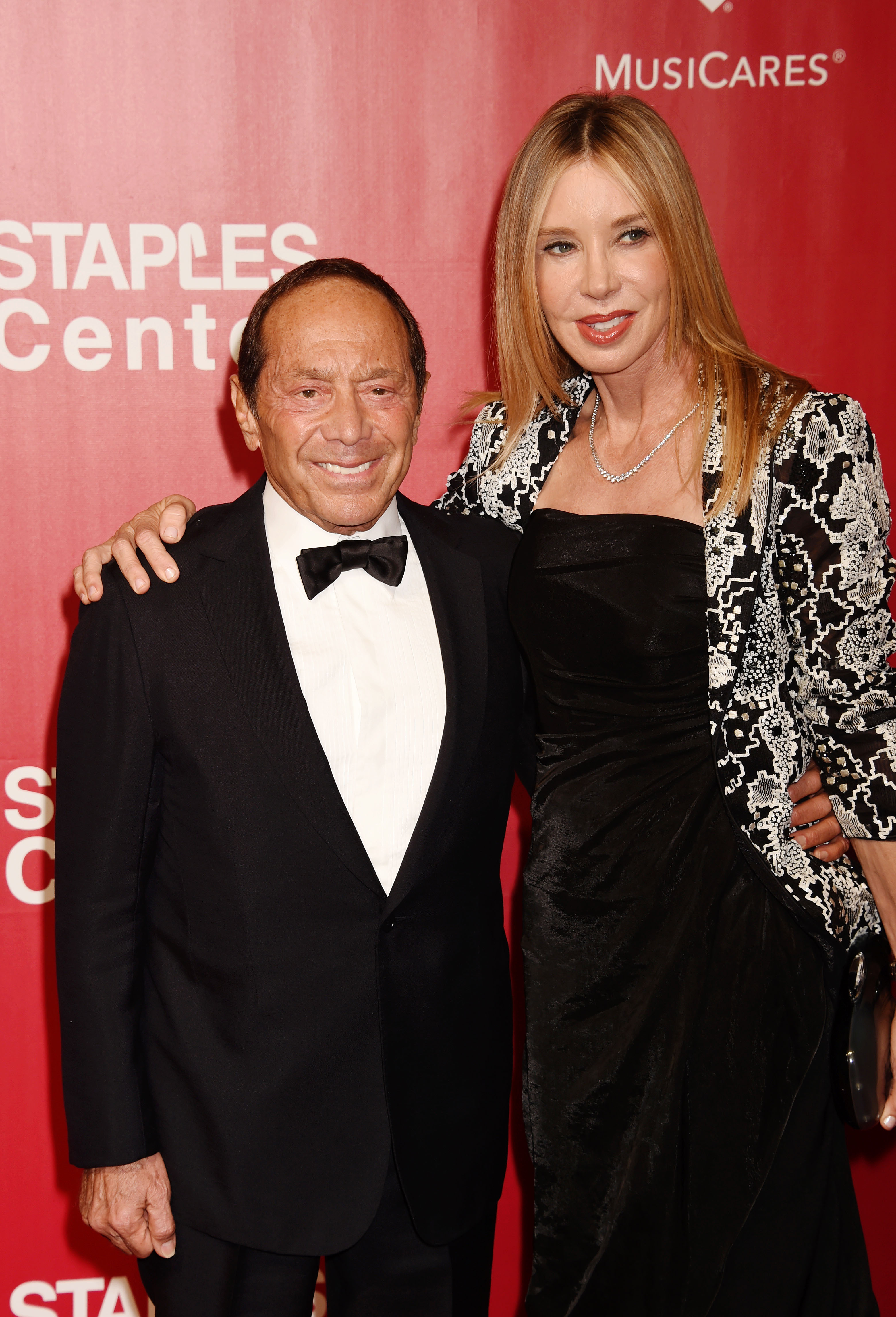 Paul Anka and Lisa Pemberton at the Los Angeles Convention Center on February 13, 2016, in Los Angeles, California. | Source: Getty Images