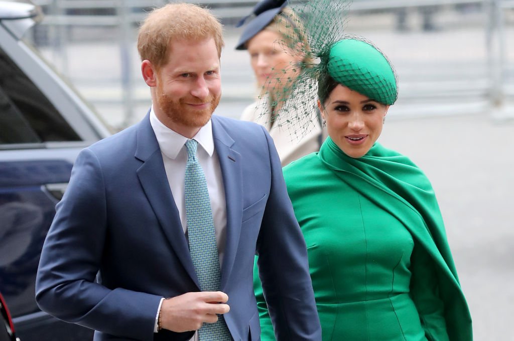 Prinz Harry und Meghan Markle treffen Kinder, als sie am 9. März 2020 am Commonwealth Day Service 2020 in London, England, teilnimmt. | Quelle: Getty Images