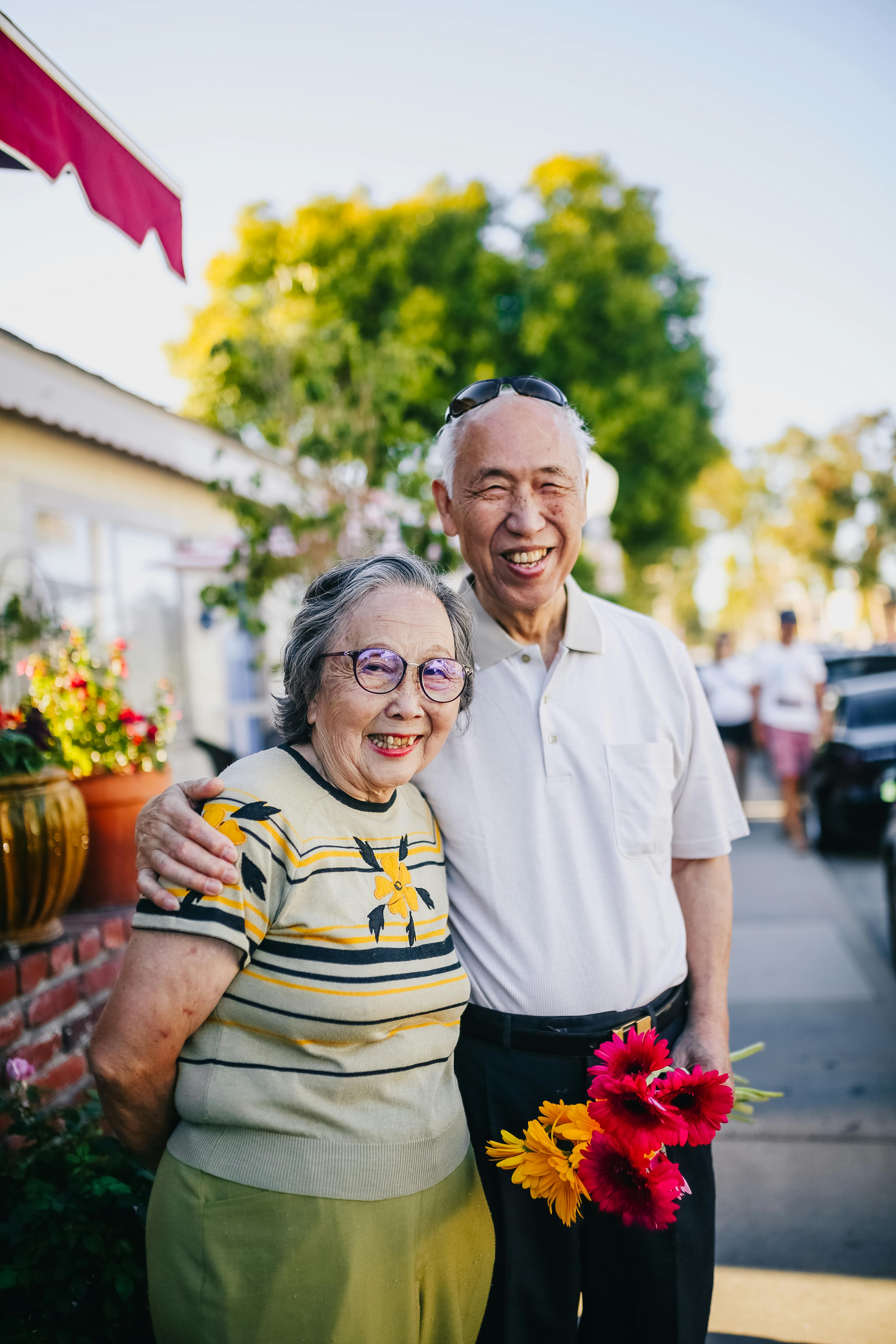 A happy older couple | Source: Pexels