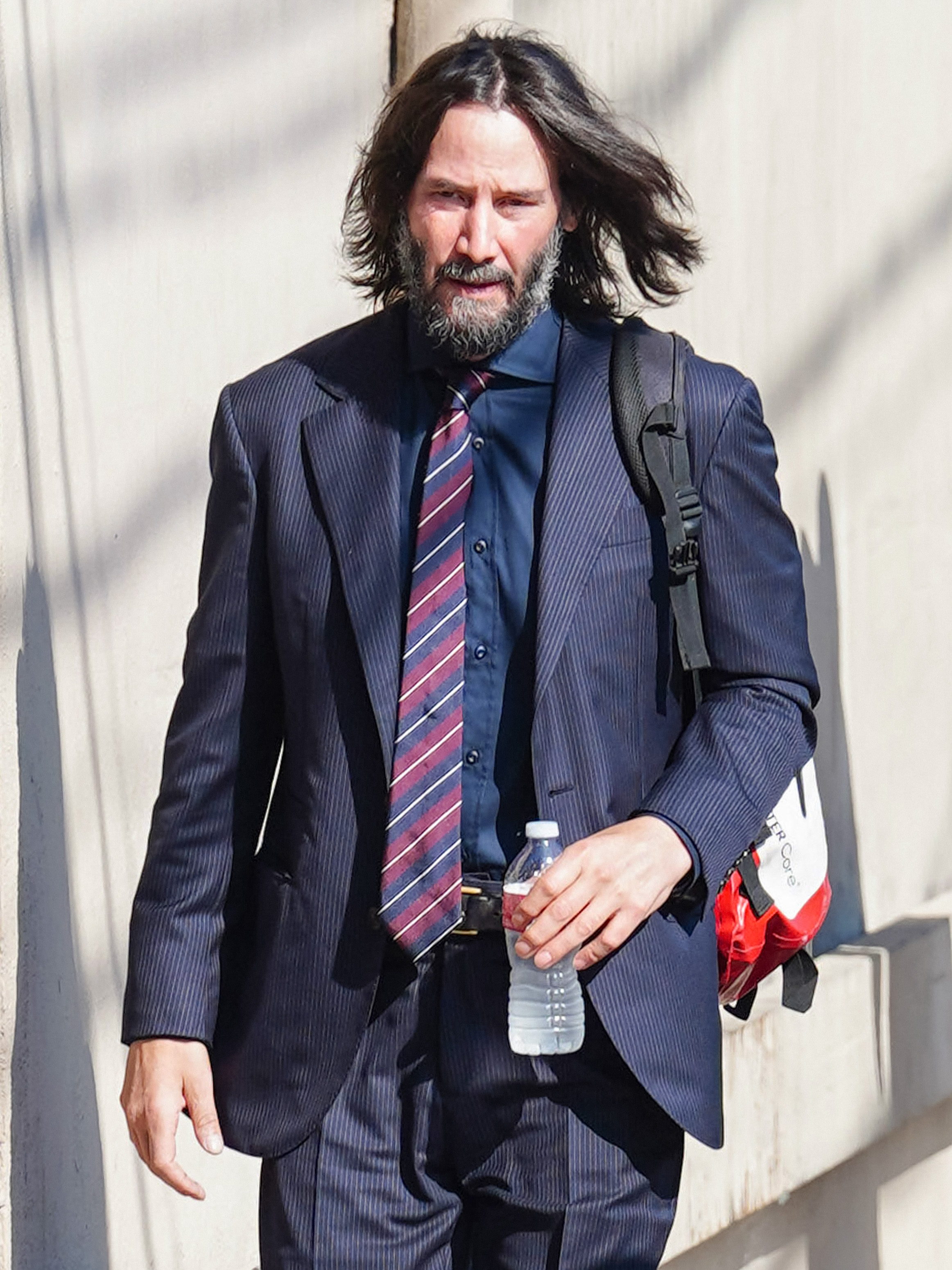 Keanu Reeves arriving "Jimmy Kimmel Live" Show on October 5, 2022 in Los Angeles, California | Source: Getty Images