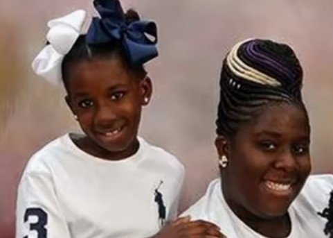 Late 5th grader, Raniya Wright and her mom | Photo: Youtube / ABC NEWS