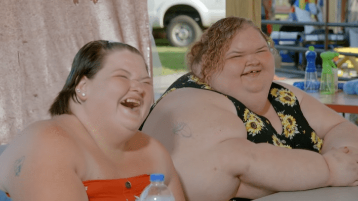Tammy and Amy Slaton in season three of "1000-lb Sisters" | Source: YouTube/TLC UK