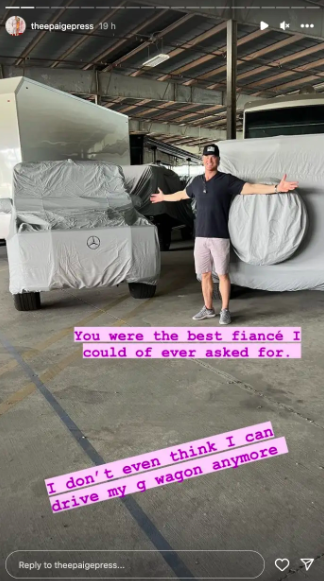Alec Musser posing next to two covered G-wagons posted on January 14, 2024 | Source: Instagram/theepaigepress