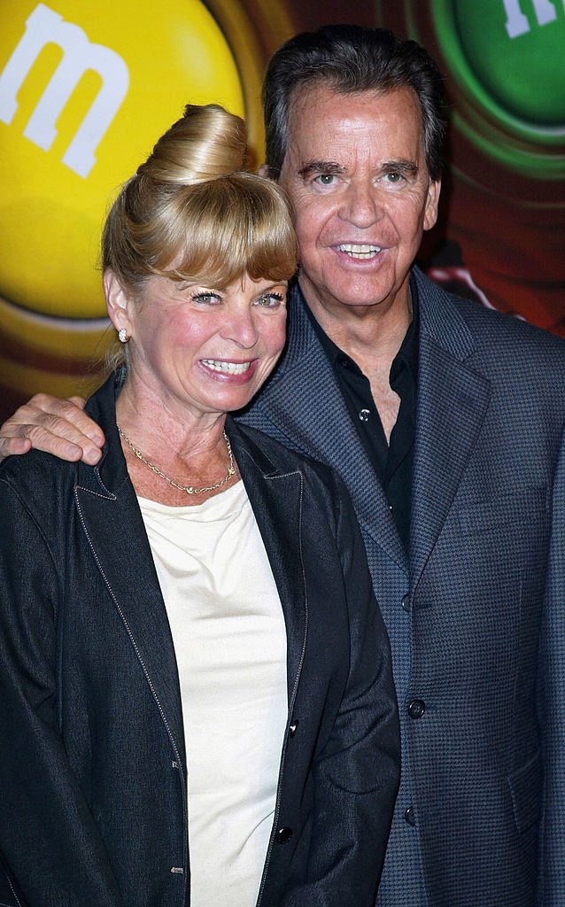 Dick Clark and Kari Wigton at the The M&M's Brand City party on March 11, 2004 | Photo: GettyImages