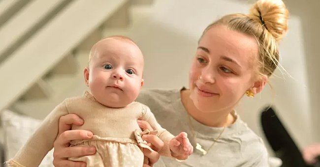 Ebony Stevenson with baby Elodie. | Source: twitter.com/millardayo