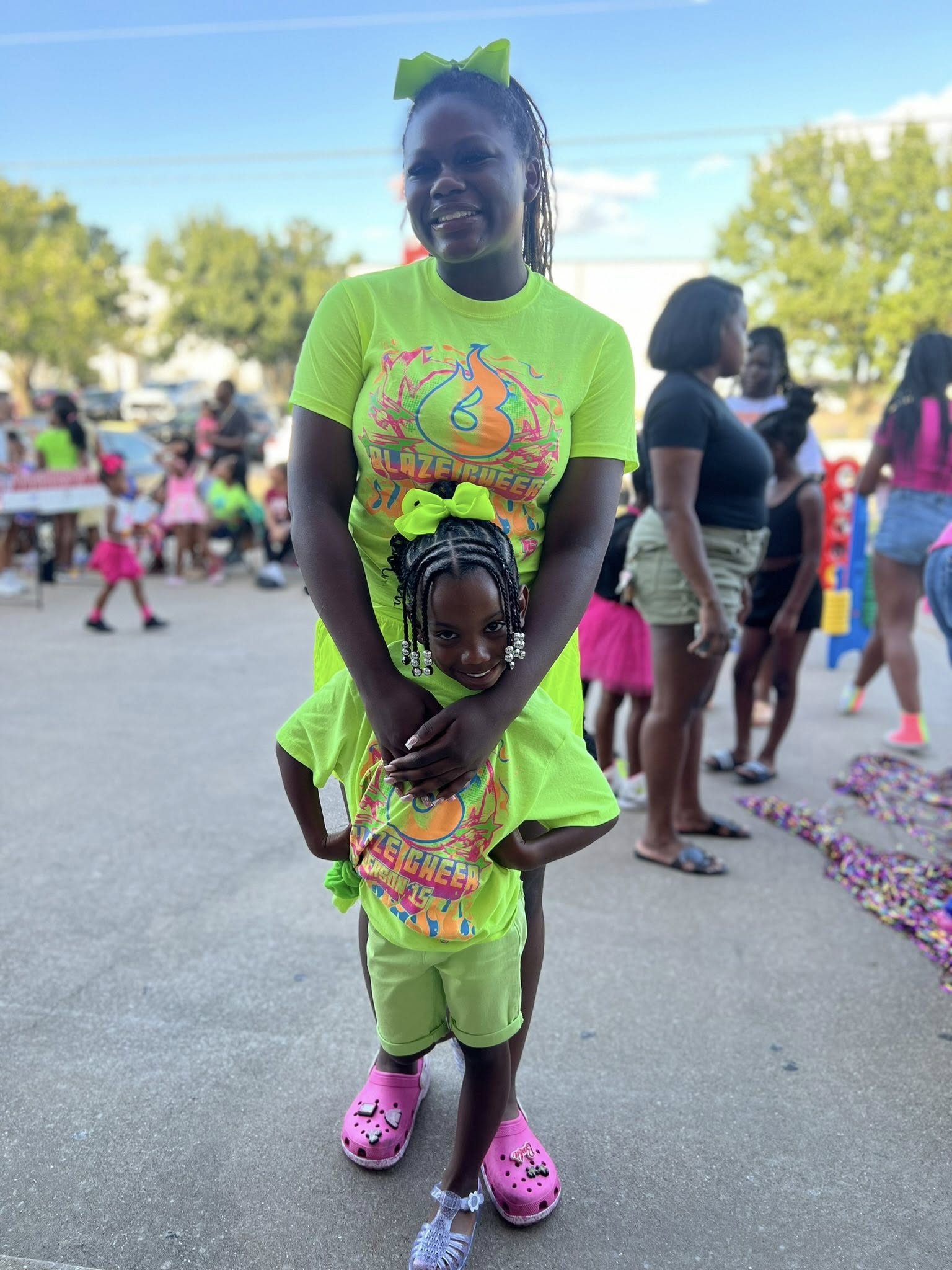 Courtney Hodge, and her sister Carter, on a photo posted on May 23, 2026 | Source: Facebook/Sherqueena Myles Jackson
