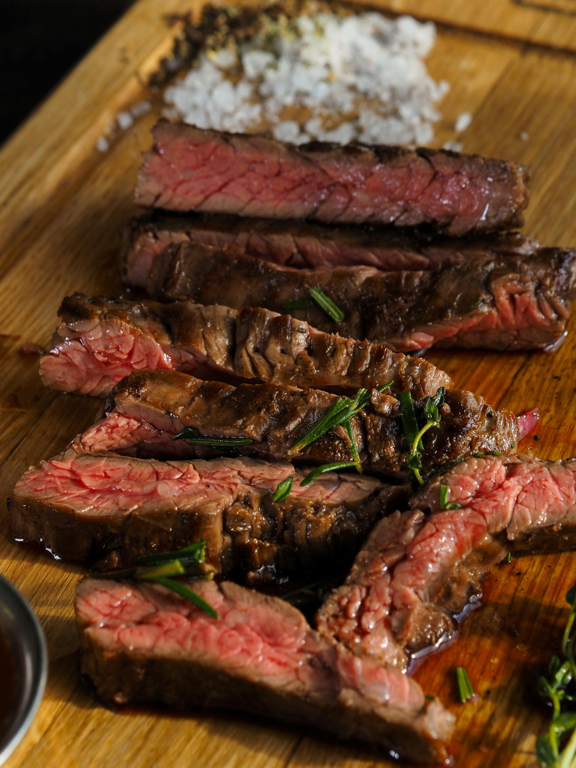 Steak on a board | Source: Pexels