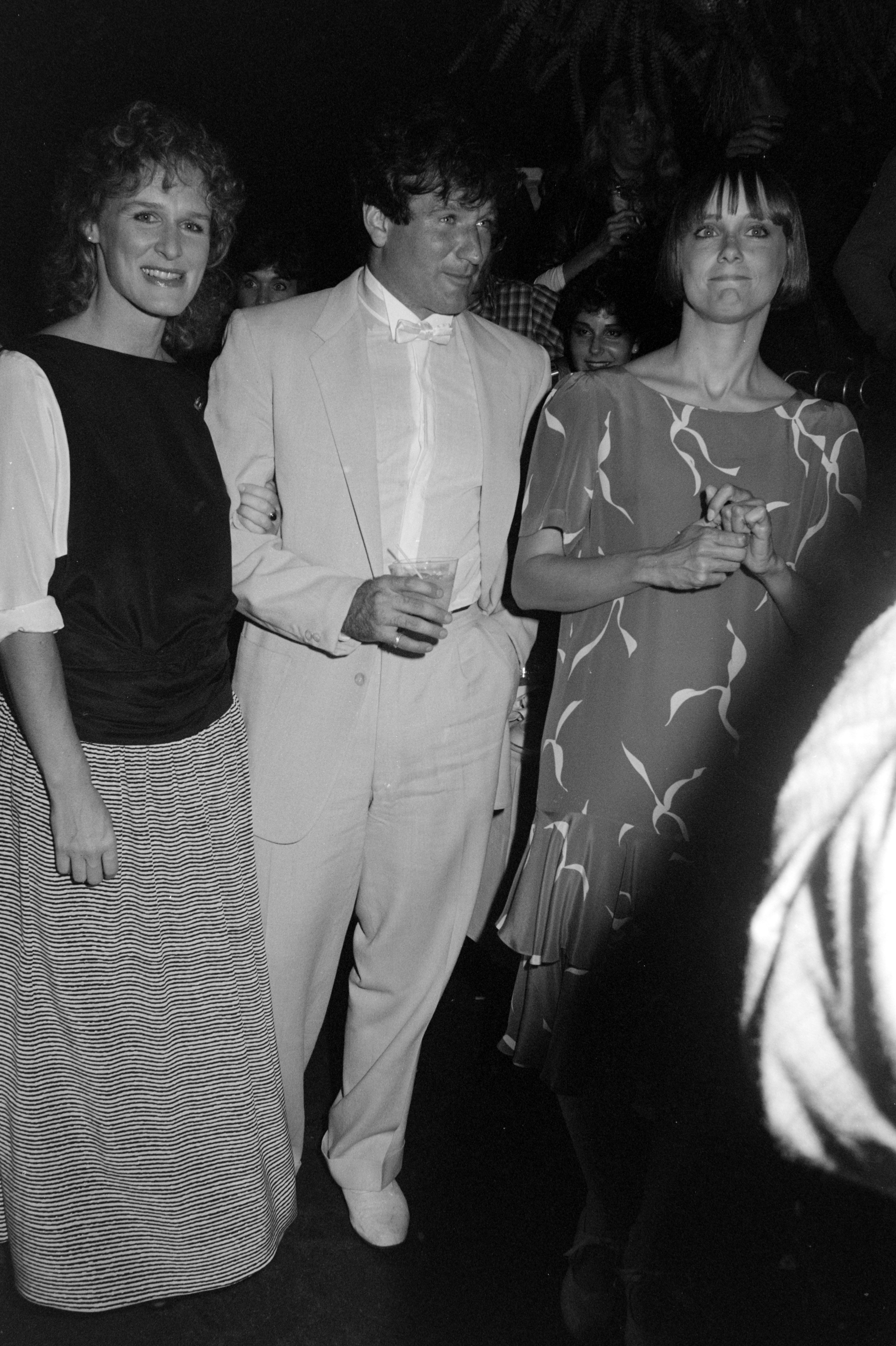 Glenn Close, Robin Williams, and Mary Beth Hurt attend an event, benefitting the Scott Newman Foundation, in Los Angeles, California, on July 16, 1982 | Source: Getty Images