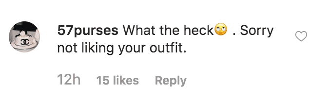 A fan disapproves of Gwen Stefani's outfit during the semi-finals for season 17 of "The Voice" | Source: instagram.com/gwenstefani