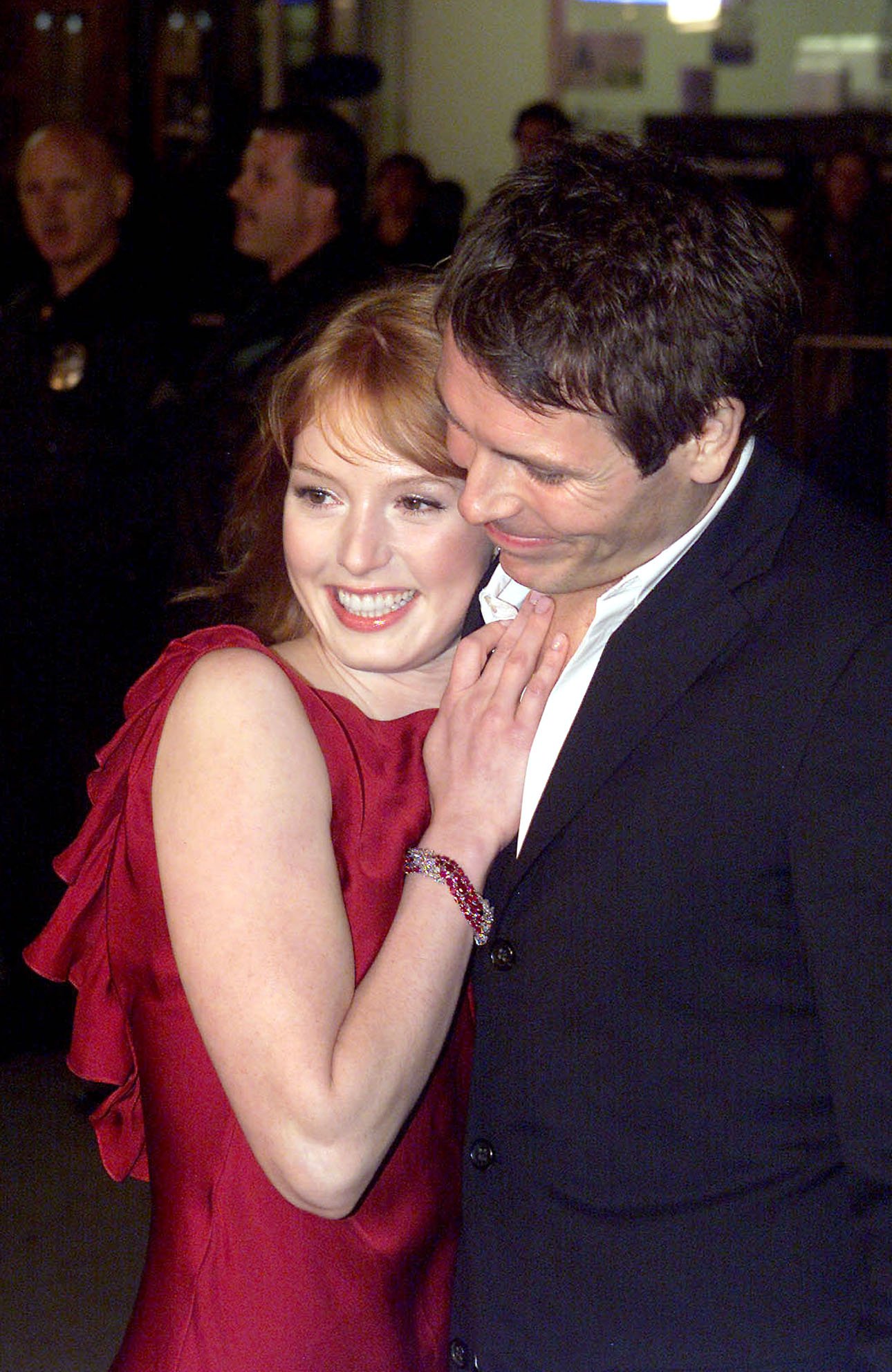 Alicia Witt and Nathan Foulger pose for a photo at the premiere of "Two Weeks Notice" on an unspecified date in Los Angeles, California | Source: Getty Images