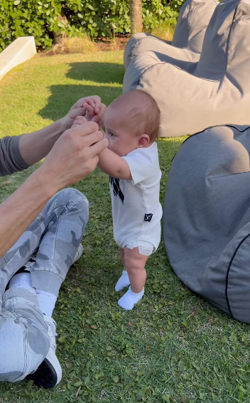 Enrique Iglesias playing with his son Romeo Iglesias in a video from March 28, 2026 | Source: Instagram/enriqueiglesias