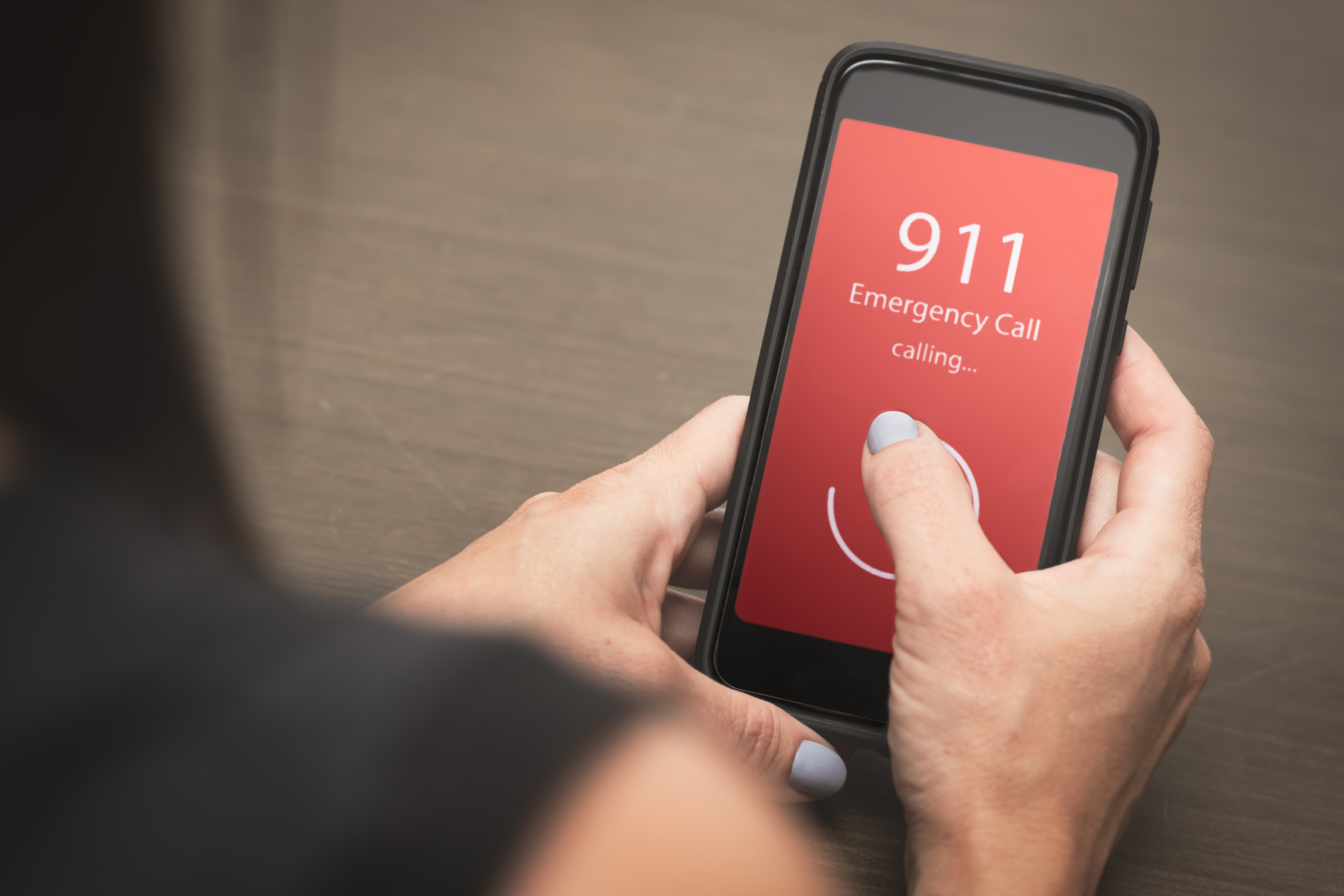 Emergency call to 911 from mobile | Source: Shutterstock