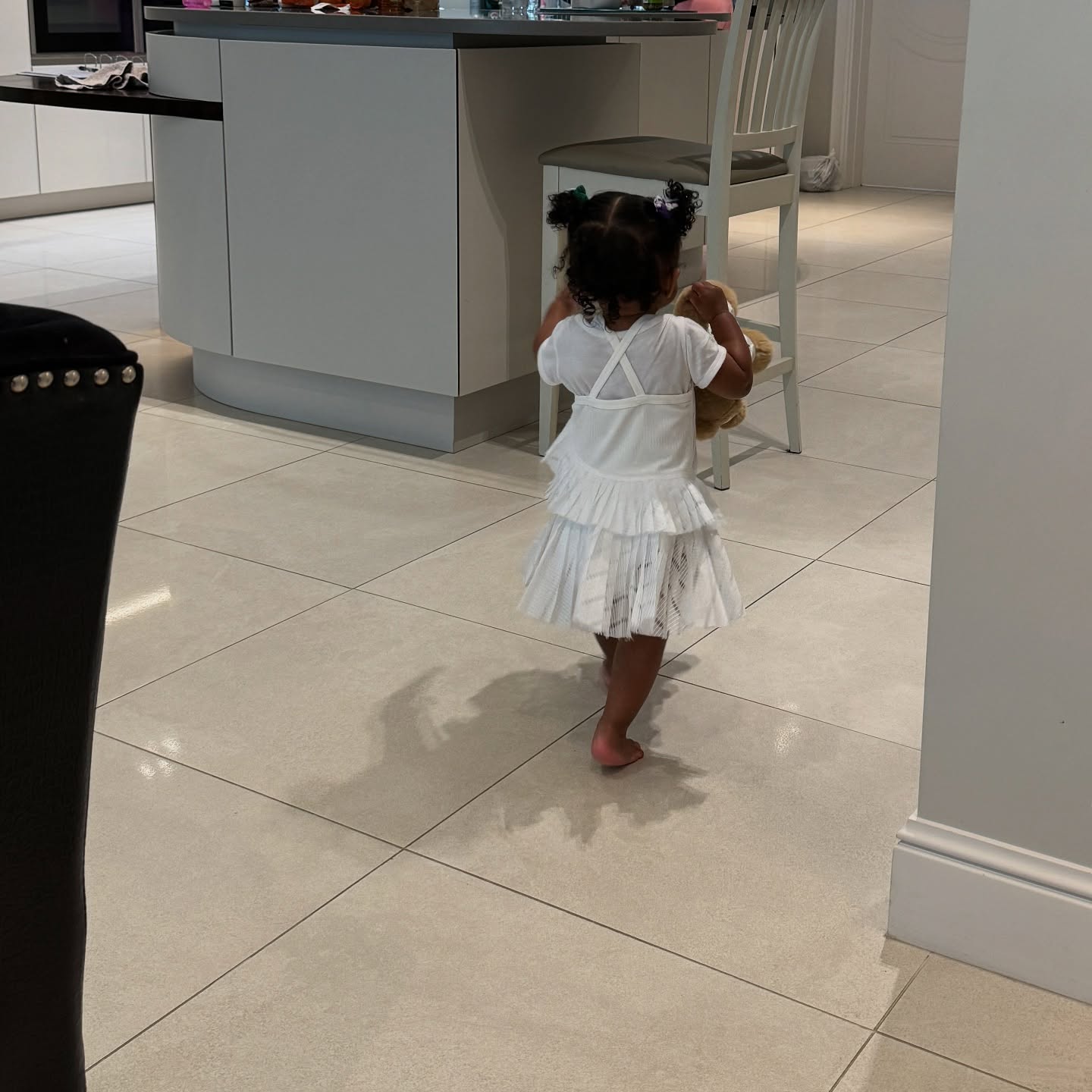Naomi Osaka's daughter walking around the house, posted on January 1, 2025. | Source: Facebook/Naomi Osaka 大坂なおみ﻿